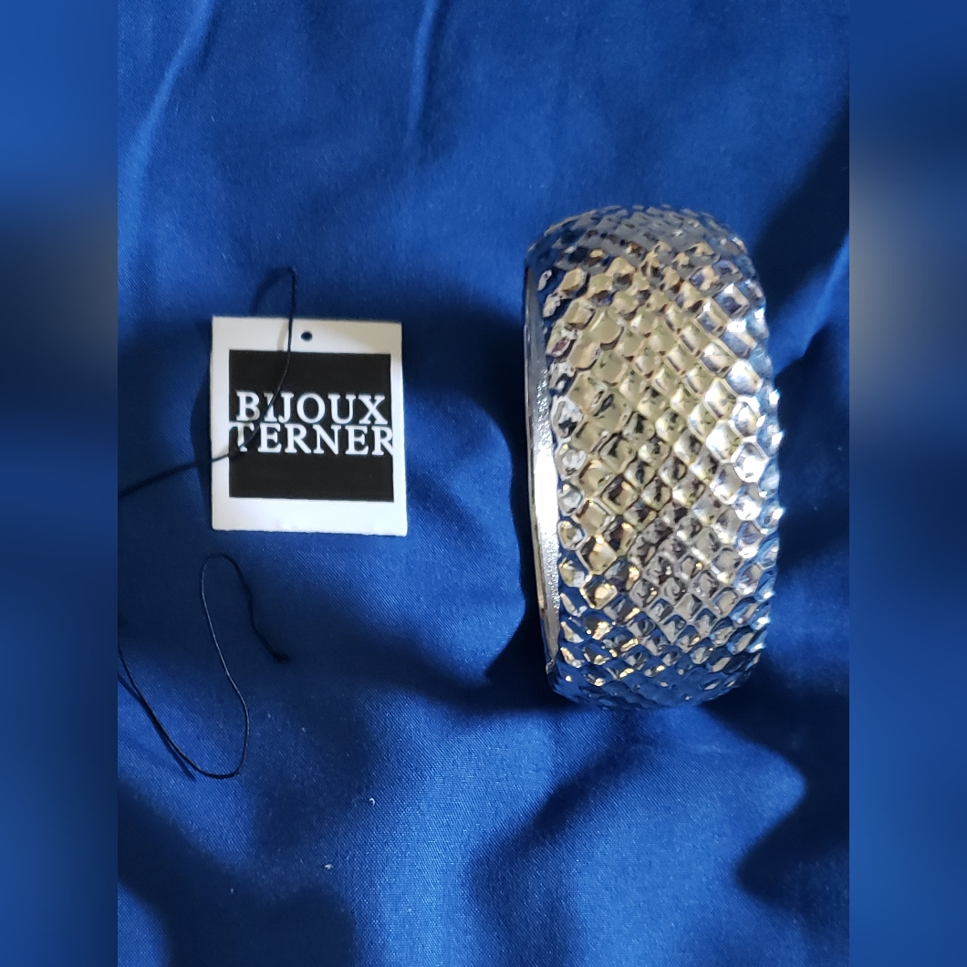 Nwt-Bijoux Terner Silver Hammered Bracelet